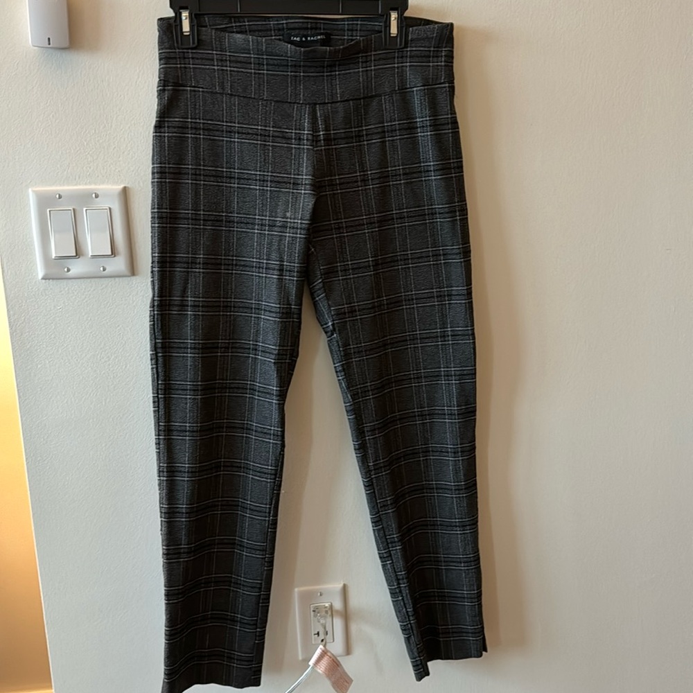 Zac & Rachel | Size 6 Plaid Cropped Gray Black Pull On Stretch Dress Pants Work